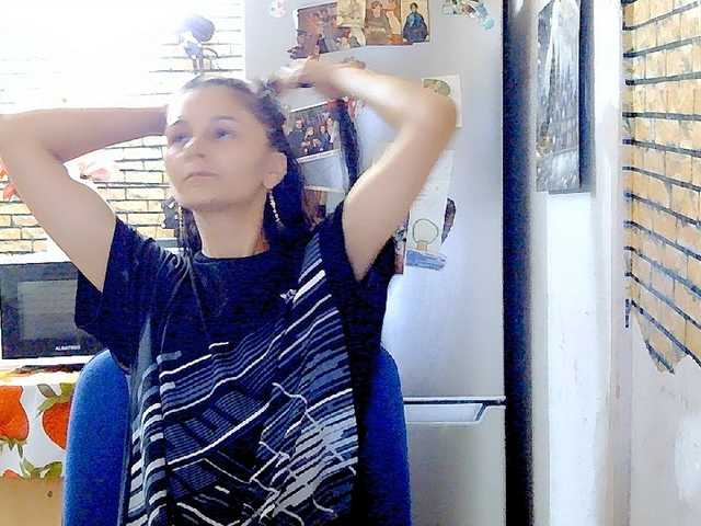 Pervertqueen live cam on BongaCams
