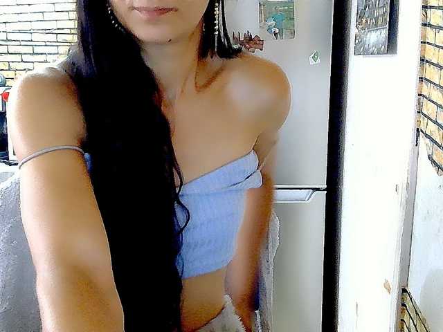 Pervertqueen live cam on BongaCams