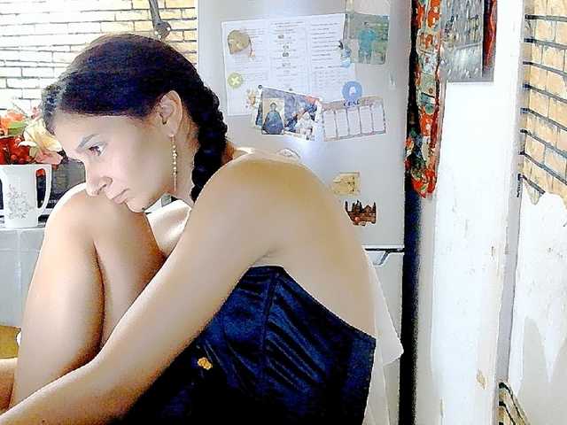 Pervertqueen live cam on BongaCams