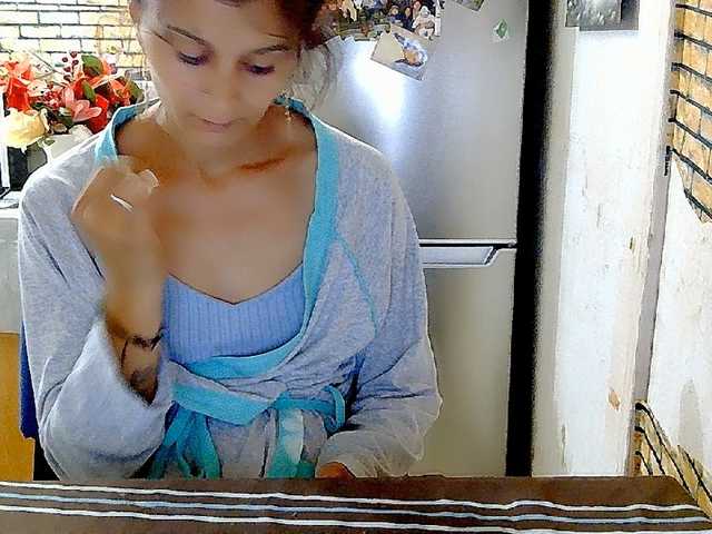 Pervertqueen live cam on BongaCams