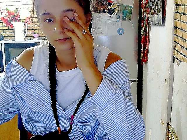 Pervertqueen live cam on BongaCams