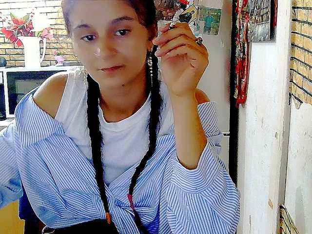 Pervertqueen live cam on BongaCams
