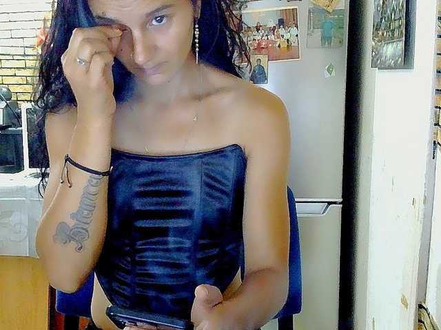 Pervertqueen live cam on BongaCams