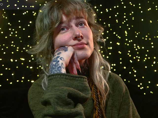 LittleSpaceMouse-'s BongaCams show and profile