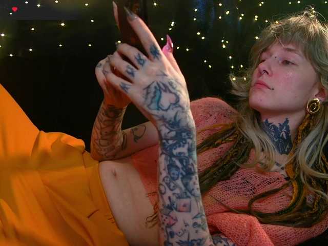 LittleSpaceMouse-'s BongaCams show and profile