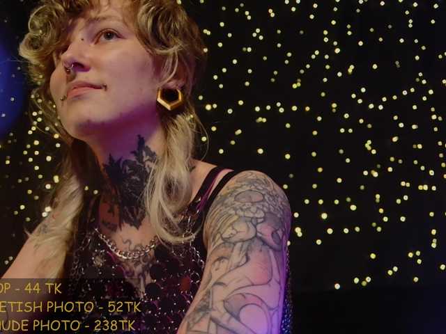 LittleSpaceMouse- live cam on BongaCams