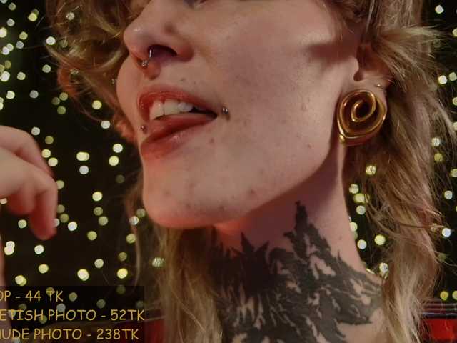 LittleSpaceMouse- live cam on BongaCams