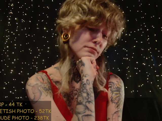 LittleSpaceMouse- live cam on BongaCams