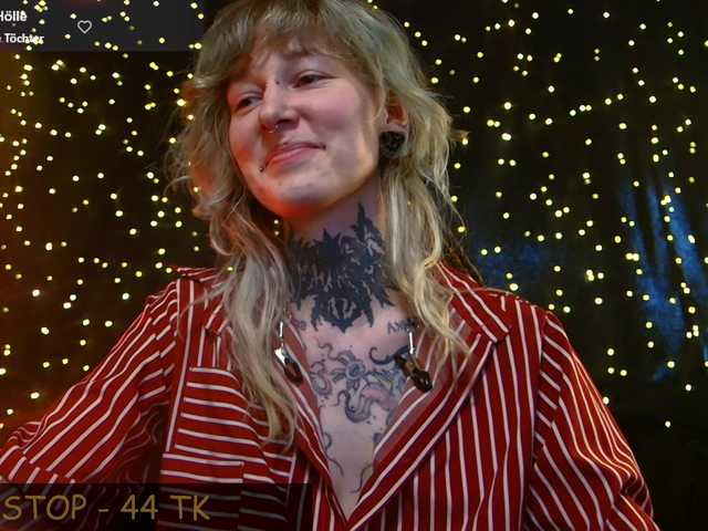 LittleSpaceMouse-'s BongaCams show and profile