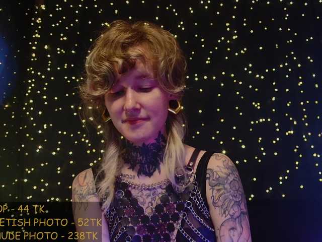 LittleSpaceMouse- live cam on BongaCams