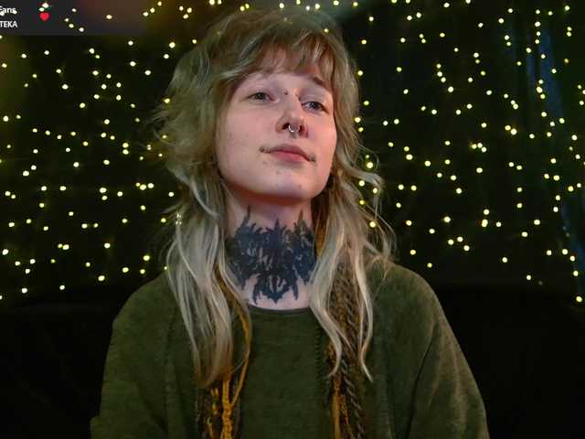 LittleSpaceMouse-'s BongaCams show and profile