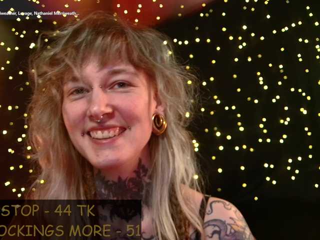 LittleSpaceMouse-'s BongaCams show and profile