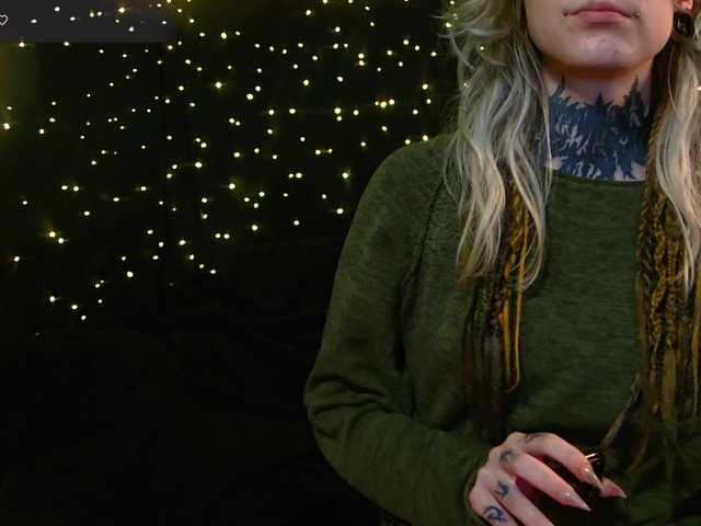 LittleSpaceMouse-'s BongaCams show and profile