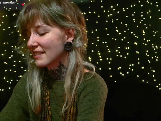 LittleSpaceMouse-'s BongaCams show and profile