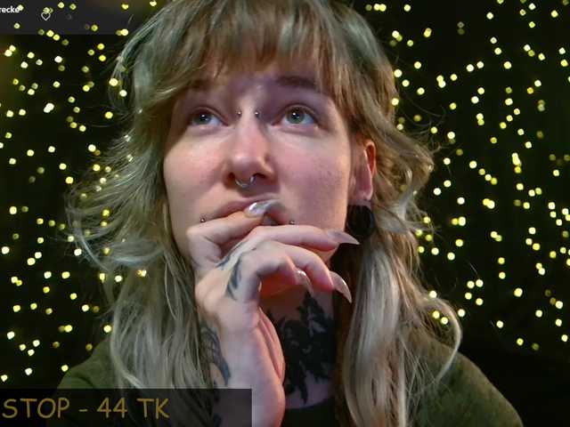 LittleSpaceMouse-'s BongaCams show and profile