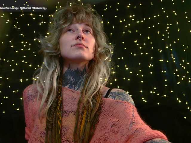 LittleSpaceMouse-'s BongaCams show and profile