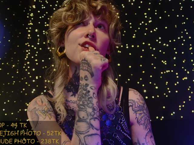LittleSpaceMouse- live cam on BongaCams