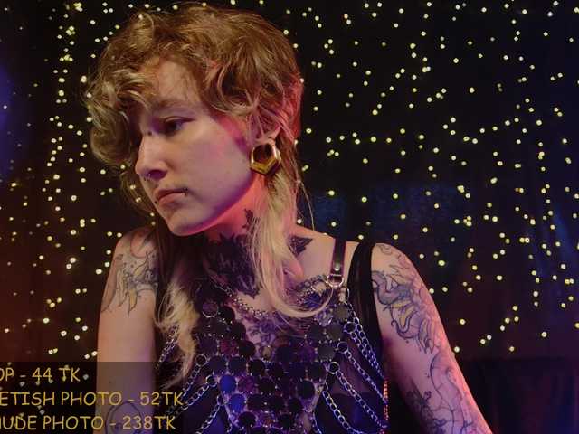 LittleSpaceMouse- live cam on BongaCams