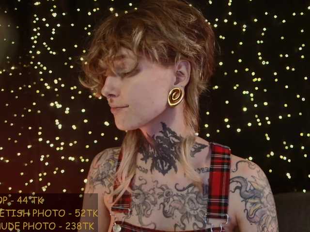 LittleSpaceMouse- live webcam show