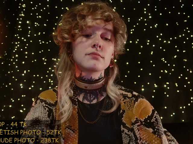 LittleSpaceMouse- live cam on BongaCams
