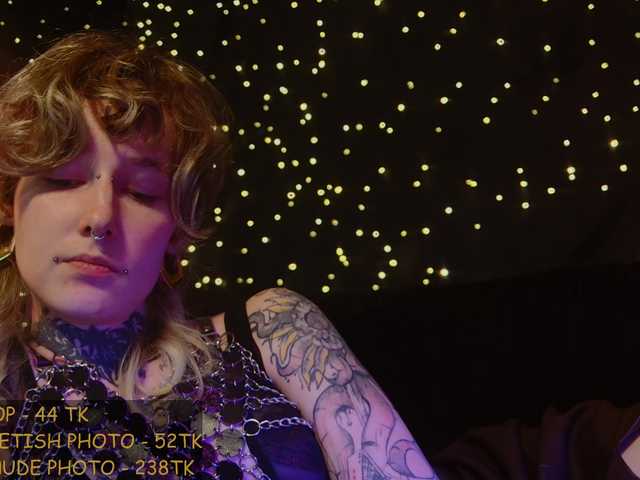 LittleSpaceMouse- live cam on BongaCams