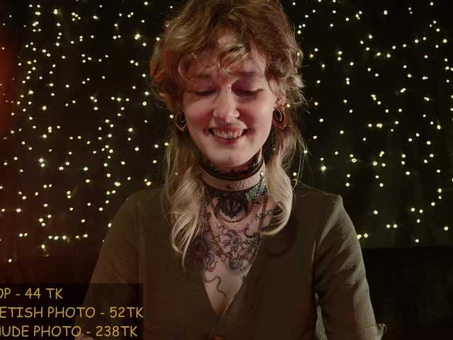LittleSpaceMouse- live cam on BongaCams