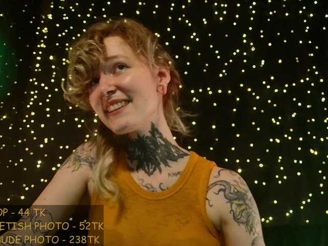 LittleSpaceMouse- live cam on BongaCams