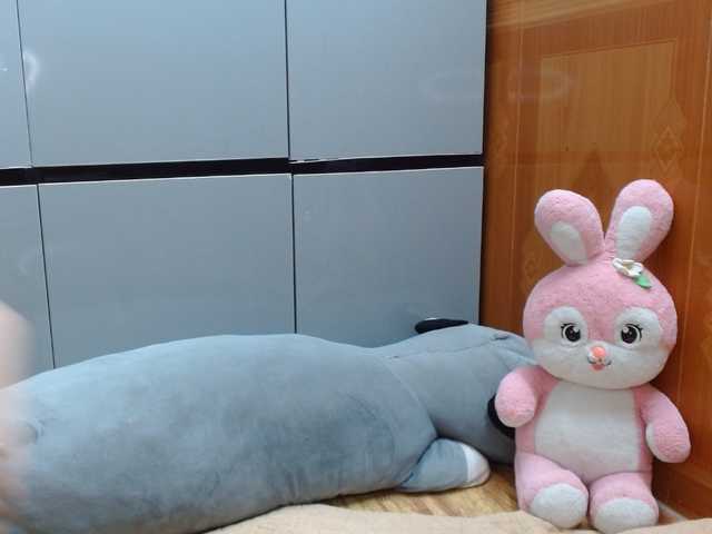 Ernesta102 live webcam show