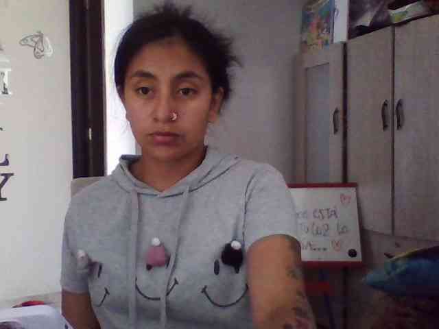 Natashashine1 webcam