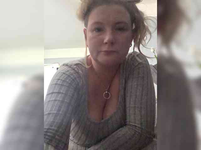 Busty01473 webcam