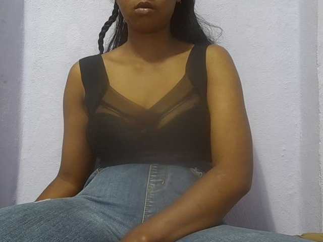 Rithanya live cam on BongaCams