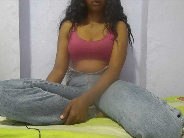 Rithanya live cam on BongaCams