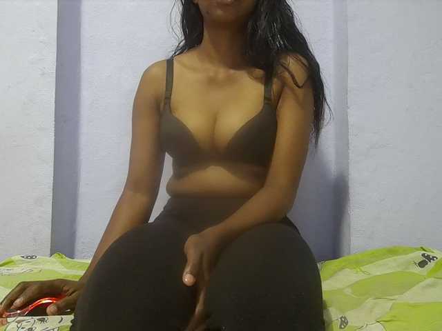 Rithanya live cam on BongaCams