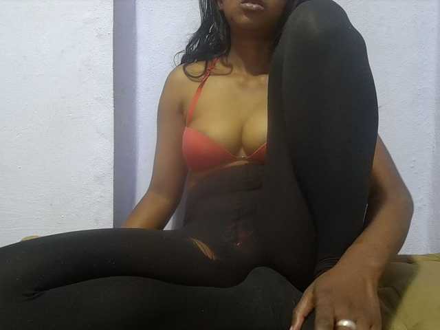 Rithanya live cam on BongaCams