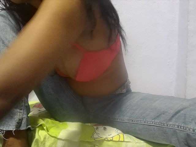 Rithanya live cam on BongaCams
