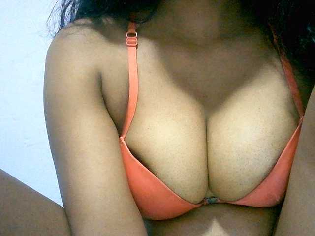 Rithanya live cam on BongaCams