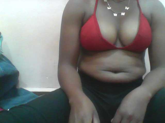 Rithanya, en directo ahora en BongaCams