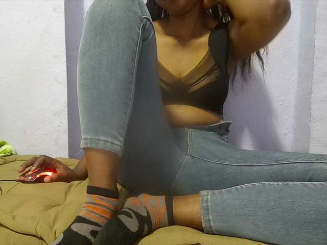 Rithanya live cam on BongaCams