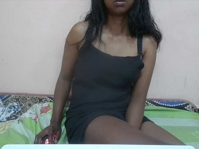 Rithanya live cam on BongaCams
