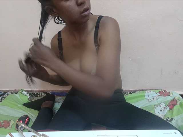 Rithanya live cam on BongaCams