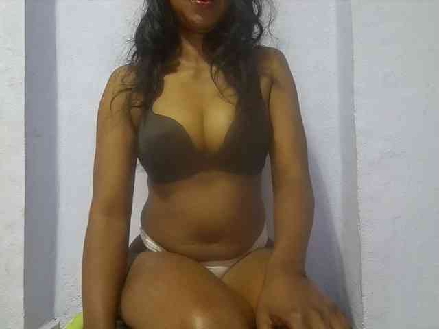 Rithanya Live Webcam on BongaCams