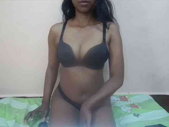 Model: Rithanya