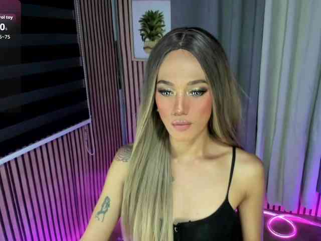 evegoddess19 Live Webcam on BongaCams
