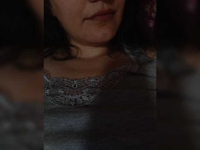 Flowerlily live cam on BongaCams