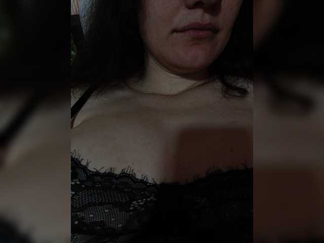 Flowerlily live cam on BongaCams