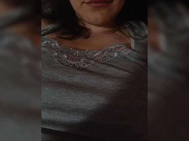 Flowerlily live cam on BongaCams