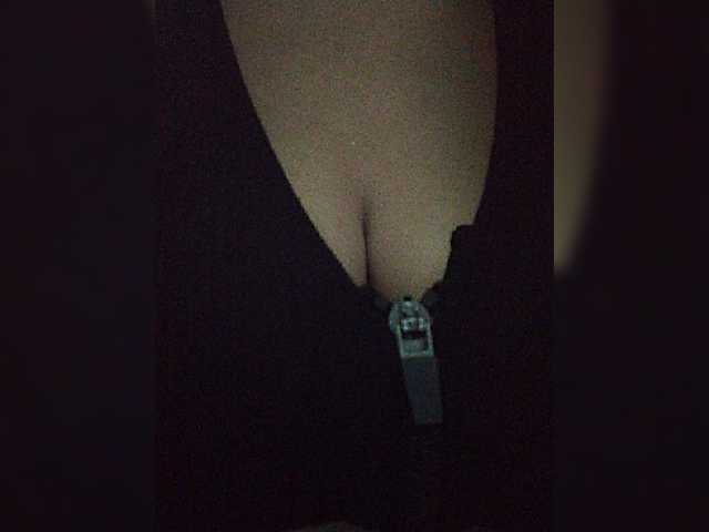 Flowerlily live cam on BongaCams