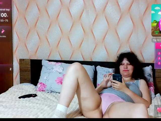 Flowerlily live cam on BongaCams