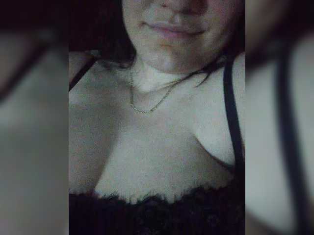 Flowerlily live cam on BongaCams