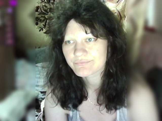 Flowerlily live cam on BongaCams